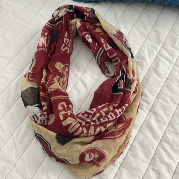 FSU infinity Scarf  excellent condition - Picture 2 of 3